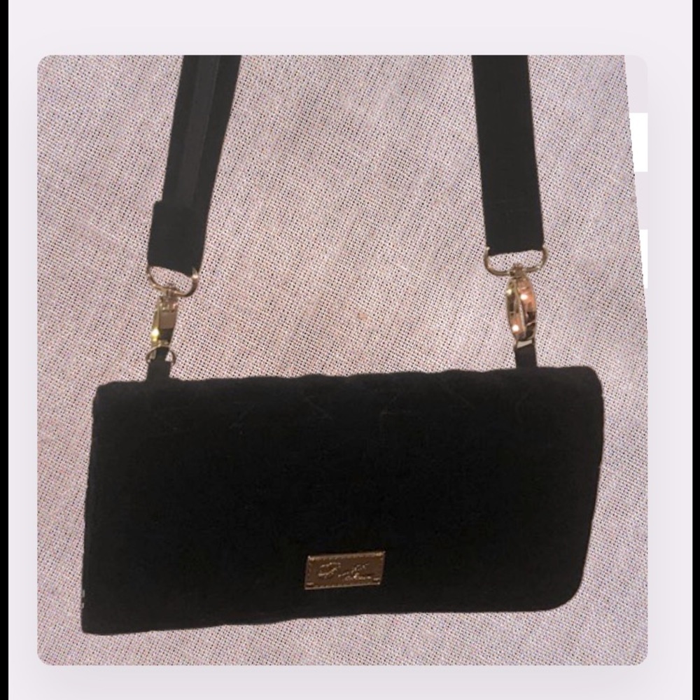 Adorable Betsey Johnson Clutch quilt velvet purse - Picture 2 of 8